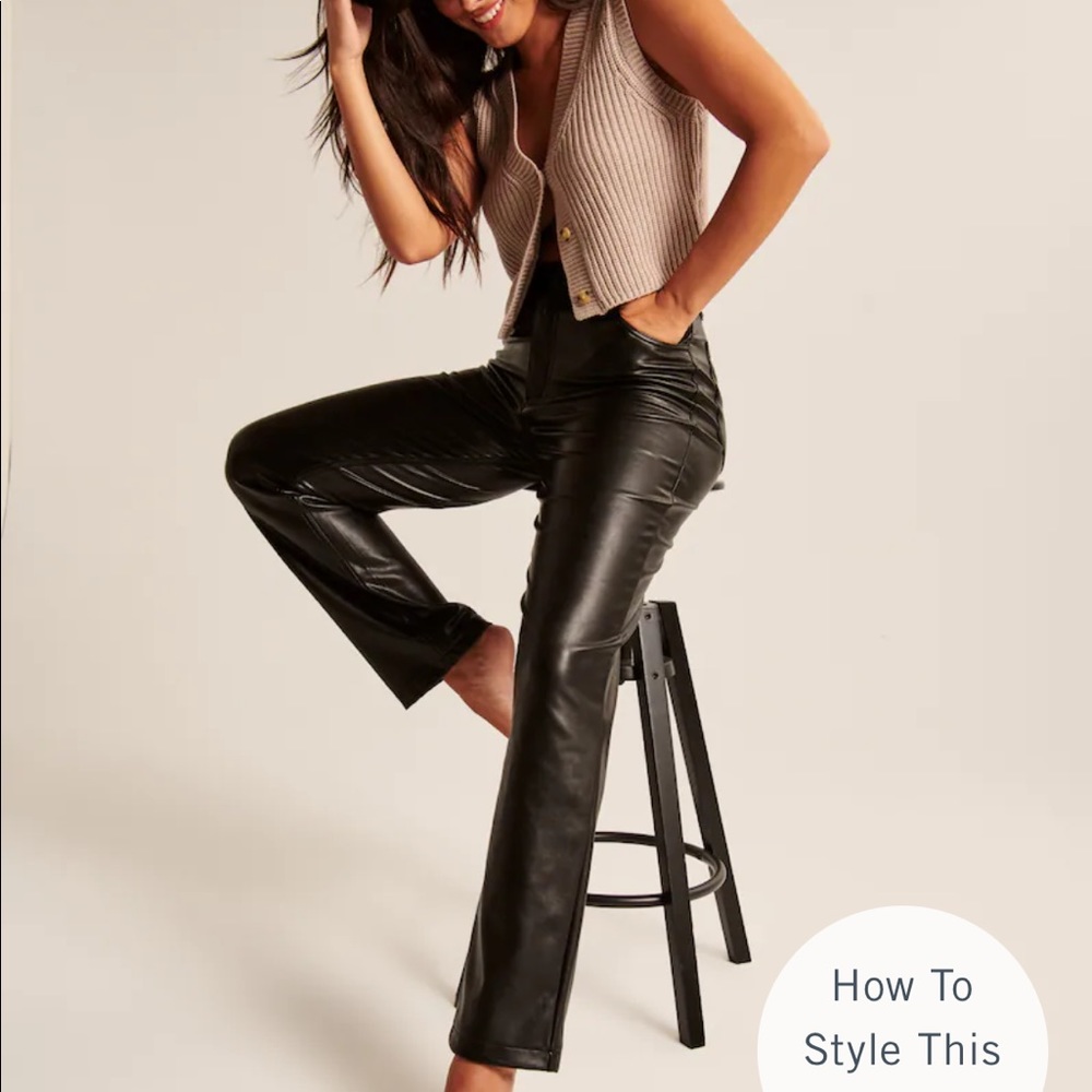 Curve Love Vegan Leather 90s Straight Pants